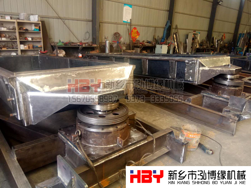 湖北十堰兩臺鈣粉平面回轉篩正在加緊制作當中?。?！請客戶耐心等待