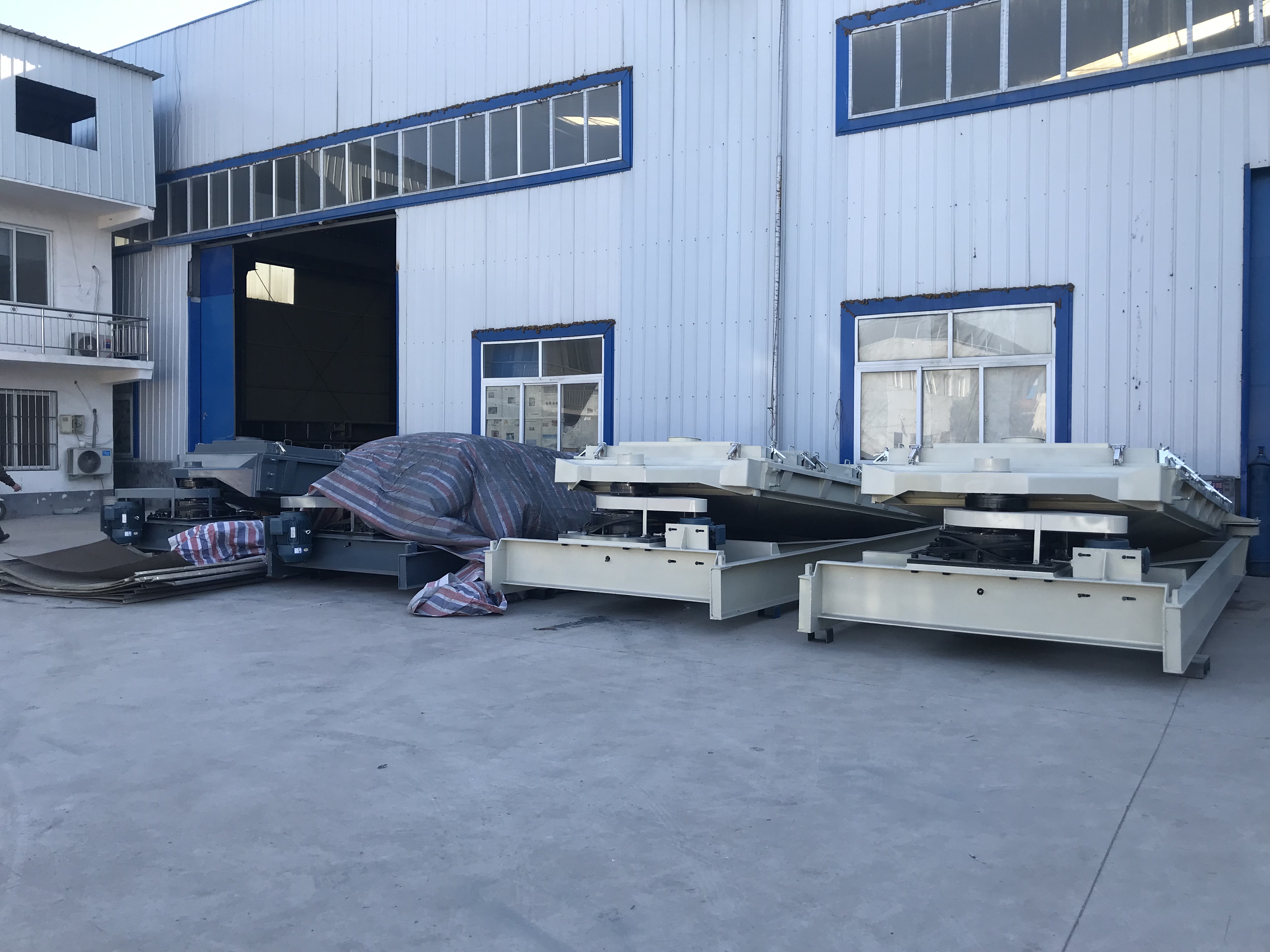 粉狀化肥使用平面回轉篩效果如何？